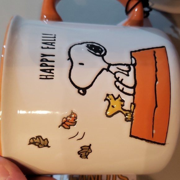 Peanuts Snoopy Happy Fall 20 oz Ceramic mug NWT - Picture 5 of 5